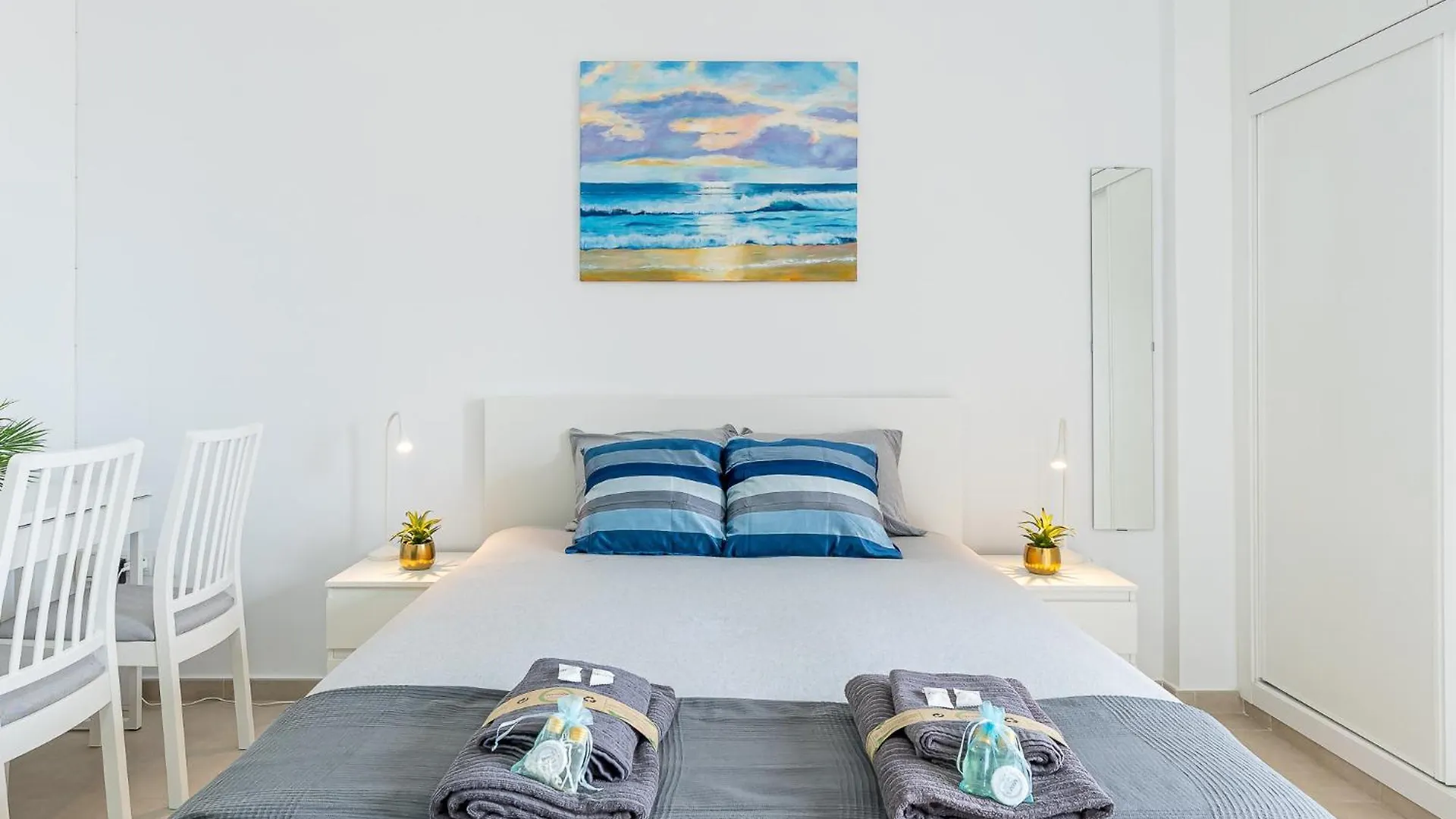 Apartment 797 Holiday Rentals - Moderno Estudio Con Hermosa Vista En Ju Arroyo De La Miel Spain